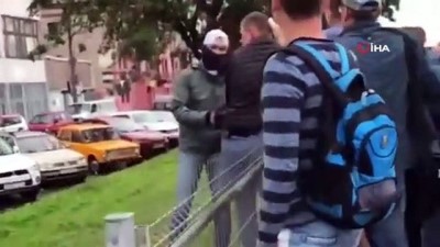 hukumet karsiti -  - Belarus'ta protestoculara polis müdahalesi
- Çok sayıda kişi gözaltına alındı Videosu