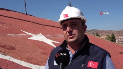 evrese -  43 ilin geçiş noktasında yer alan 600 metrekarelik Türk bayrağı bakıma alındı Videosu