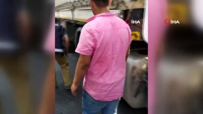  Adana'da bin 330 paket kaçak sigara ele geçirildi