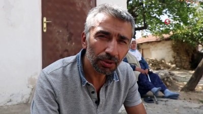  Çektirdiği balkon fotoğrafı ile yerli gazoz firmasının reklam yüzü oldu