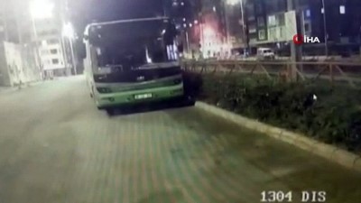 polis ekipleri -  Çaldığı altınları bavulla böyle götürdü, satamadan yakalandı Videosu