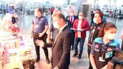  İstanbul Havalimanı'nda korona virüs denetimleri sürüyor