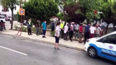  Kaza sonrası keser ve sopaların kullanıldığı kavga kamerada