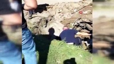  Pazardan kaçan inek kuyuya düştü