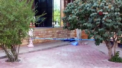 ogretim gorevlisi -  Öğretim görevlisi çalıştığı kütüphanenin girişinde ölü bulundu Videosu