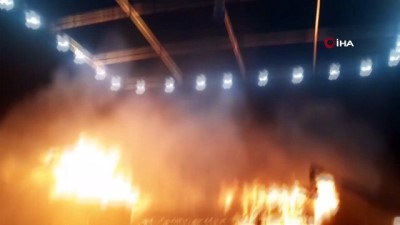 plato -  - Rusya’da film stüdyosunda çekimler sırasında yangın çıktı Videosu