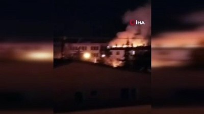 trol -  Başkent’te çatı yangını korkuttu Videosu