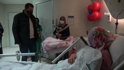 ceyrek altin -  Sivas’ta yeni yılın ilk bebeği 00.02’de doğdu Videosu