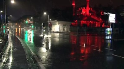  İstanbul'da beklenen yağış gece boyunca devam etti