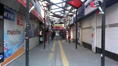  Van caddeleri boş kaldı