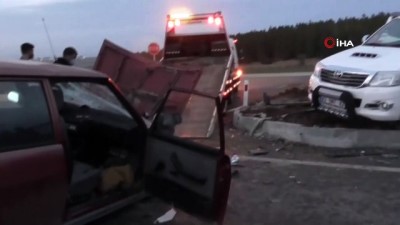  - Konya’da otomobille kamyonet çarpıştı: 2 yaralı