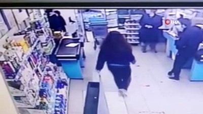 polis ekipleri -  Pişkin hırsız market çalışanın elini ısırdı Videosu