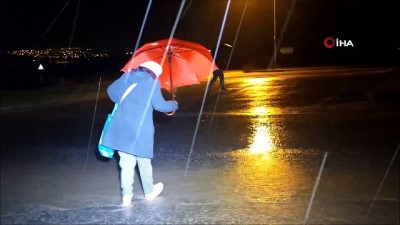 su baskini -  Edirne'de gece saatlerinde sağanak etkili oldu Videosu