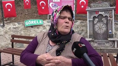uzun omur -  Eren Operasyonlarına katılan Mehmetçiklere Eren Bülbül’ün annesinden dua Videosu