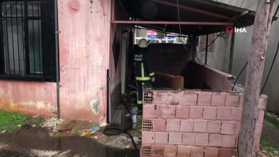 gecekondu -  Kentsel dönüşüme hazırlanan gecekondudaki yangın korkuttu Videosu
