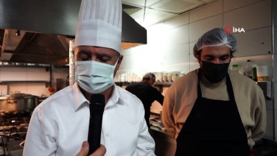 yurttas -  Şef Barbaros ve Başkan Deveci birlikte yemek hazırladı Videosu