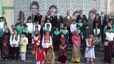 dans gosterisi -  - Bakan Çavuşoğlu, İslamabad’da Türk okulunu ziyaret etti Videosu