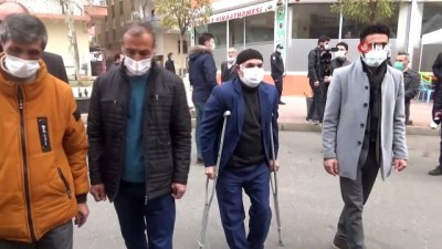 siginma -  Evlatları PKK tarafından dağa kaçırılan iki aile daha HDP önüne gelerek eyleme katıldı Videosu