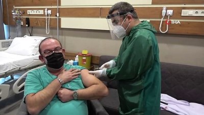 ozel hastaneler -  Aşı olan Başhekim Korur: 'Halkımızı tereddütsüz aşı olmaya davet ediyoruz' Videosu