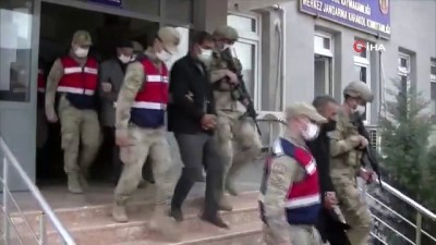 zirhli araclar -  Diyarbakır’da terör örgütüne yardım ve yataklık eden 7 kişi gözaltına alındı Videosu