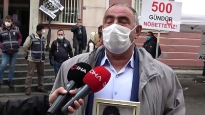 seker hastasi -  HDP önündeki eylemin 500'üncü gününde bir aile daha çocuğuna kavuşmak için nöbete katıldı Videosu