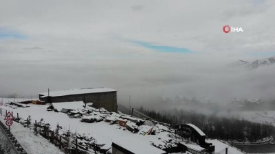  Kayseri'de görsel şölen: Kent merkezi sis denizinde kayboldu