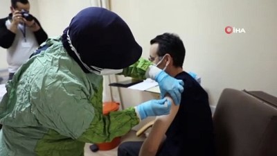 gunduzler -  Sağlık çalışanlarına aşılama uygulaması başladı Videosu