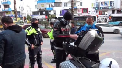  Sivil trafik polisinin durdurduğu motosikletli 3.52 promil alkollü çıktı... Gazetecilere tepki gösterdi