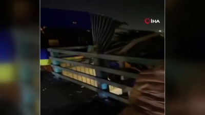  - ABD’de otobüs köprüden sarktı: 8 yaralı