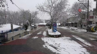  Ayvacık'a kar yağışı başladı