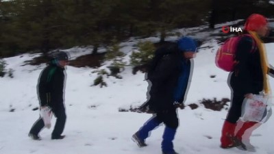 bulduk -  Sivaslı dağcılar bu kez hayvanlar için tırmandı Videosu