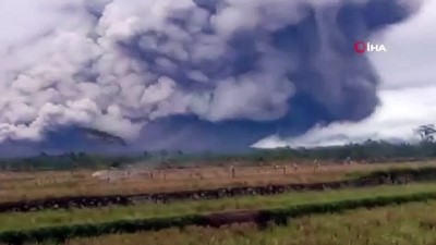  - Semeru Yanardağı’ndaki patlama korkuttu