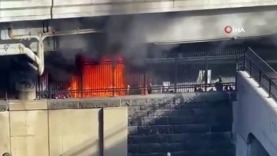 yemin toreni -  - ABD’de evsizler kampındaki yangın Kongre binasında paniğe neden oldu Videosu