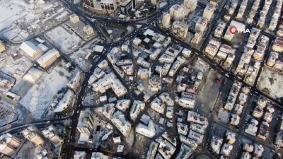  Beylikdüzü'nde kar manzarası havadan görüntülendi