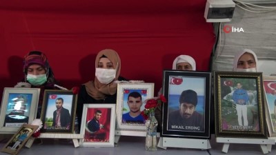 oturma eylemi -  HDP önündeki ailelerin evlat nöbeti kararlılıkla devam ediyor Videosu