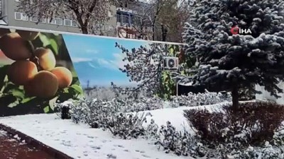  - Malatya’da kar yağdı hummalı çalışma başladı