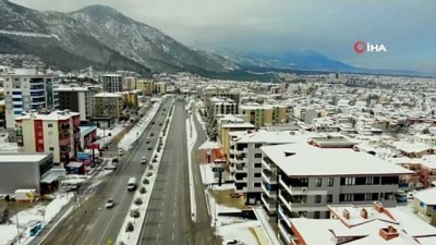  Denizli'yi kaplayan beyaz örtü kendine hayran bıraktırdı