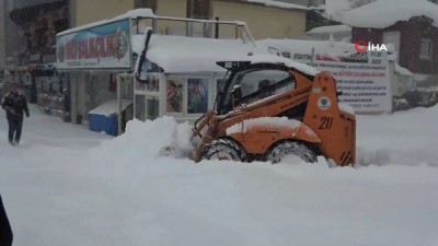 kar yiginlari -  Muş’ta 352 köy yolu ulaşıma kapandı Videosu