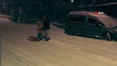  Posof’ta çocukların kar sevinci