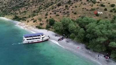  Van Gölü'nün cennet koyları 'doğal sit-nitelikli doğal koruma alanı' olarak tescillendi