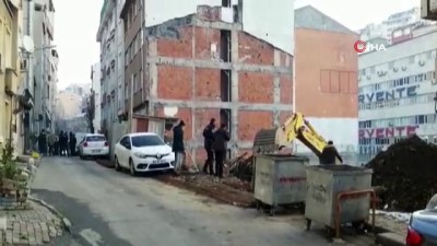 dogalgaz kutusu -  Şişli'de istinat duvarı yıkıldı, mahalleli doğal gaz korkusuyla mahalleyi boşalttı Videosu