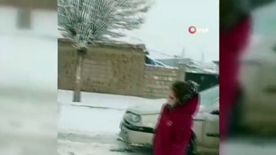 kaygan yol -  Iğdır'da kar yağışı beraberinde kaza getirdi Videosu