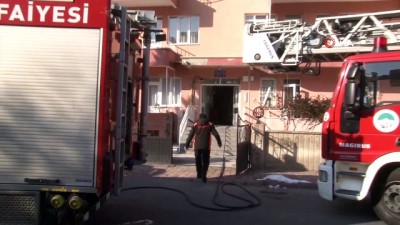  Yakınlarının evinin yandığını gördüler, gözyaşı döktüler