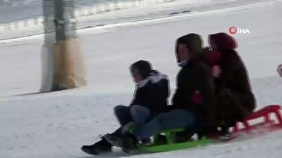 kayak tutkunlari -  Akdağ Kayak Merkezi’nde kar sevinci Videosu