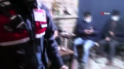 bandrol -  Jandarmadan Silivri’de yazlık eve kumar baskını Videosu