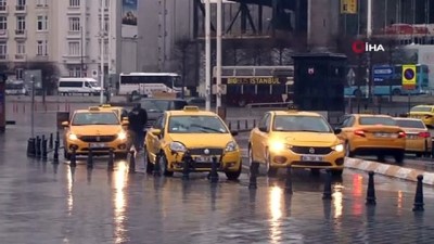  İstanbul'da yağmur etkili oluyor