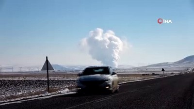 termik santral -  Zeminden yükselen yoğun duman yanardağı andırıyor Videosu