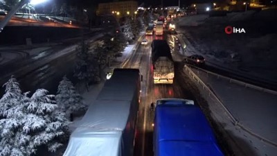 kar kureme araci -  Uşak’ta kar yağışı trafiği olumsuz etkiledi Videosu