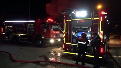 imalathane -  Samsun'da sanayi sitesinde yangın: İş yerleri alev alev yanıyor Videosu