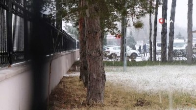 funye -  Erzincan Adalet Sarayı'nın bahçesine bırakılan şüpheli paket, fünyeyle patlatılarak imha edildi Videosu